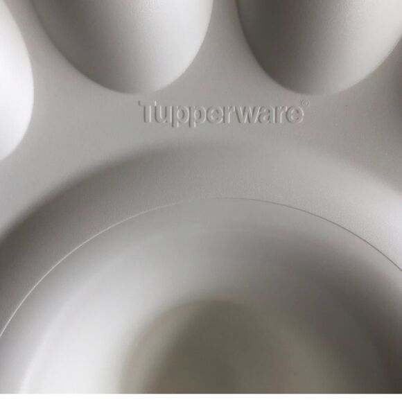 Tupperware 2 Piece Egg-Ceptional, White, 2 Tiered Deviled Egg Server #3984 #3985 - Picture 3 of 5